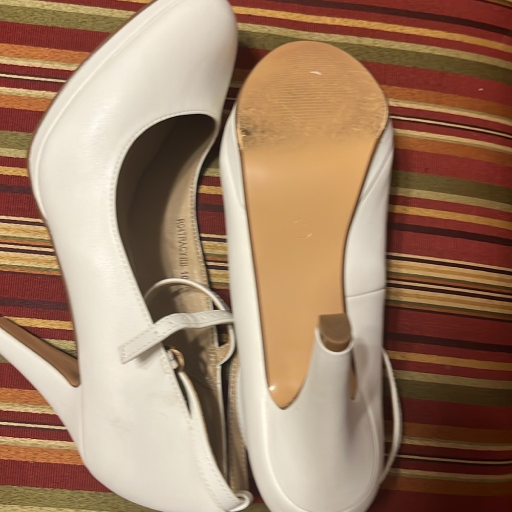 Women’s Cute and Comfortable Heels Size 10 - Picture 3 of 6